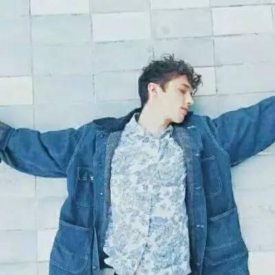 qq头像男生欧美帅气迷人小清新