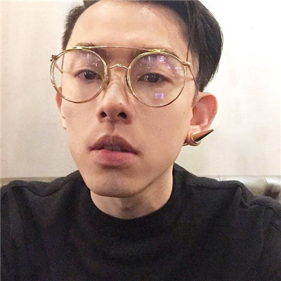 最新帅气欧美男生帅哥头像