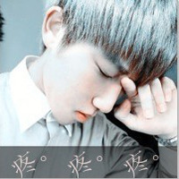 无尽的哀愁伤感qq头像男生带有字的