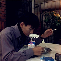 帅哥侧面抽烟头像