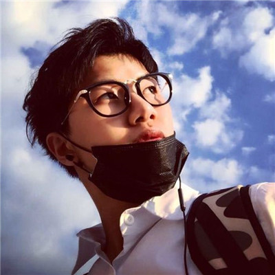 孤独伤感男生头像图片高清
