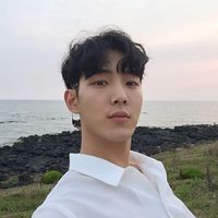 爱美的男生头像