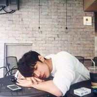 最新qq帅气男生头像冷酷高清