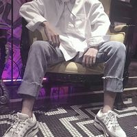 微信头像男生成熟稳重半身