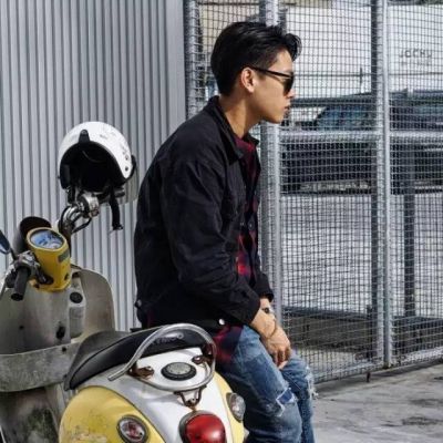 qq头像男生帅气冷酷黑白图片