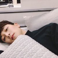一生放荡不羁的男生意境头像