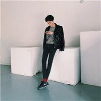 混搭简约风男生个性头像