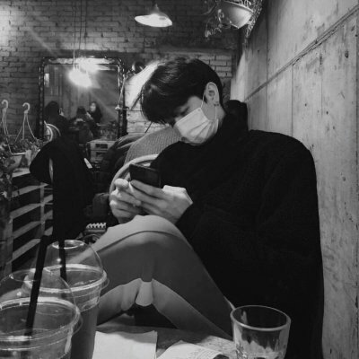 qq黑白男生头像个性酷酷的