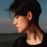 男生阳光头像