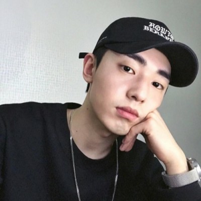 2019最新微博男生头像帅气阳光