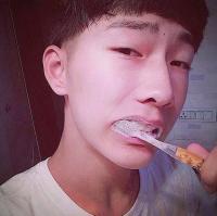 暖男帅气头像图片