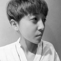 潮男发型时尚又帅气的男生头像
