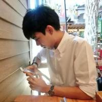 潮男发型时尚又帅气的男生头像