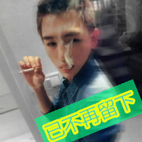 qq头像男生带字伤感抽烟颓废