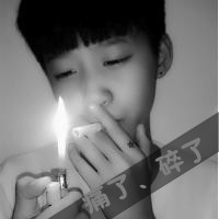 qq头像男生带字伤感黑白图片大全