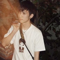 帅帅的很有明星范儿的男生头像图片