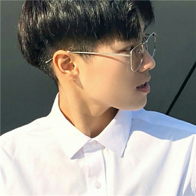 超拽帅气男生头像精选