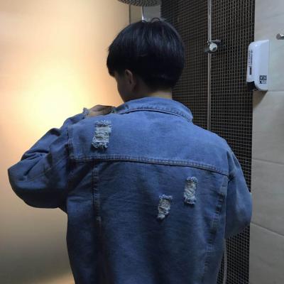 热门伤感帅气的男生背影头像