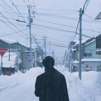 热门伤感帅气的男生背影头像