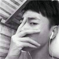 很有男人味的瓜子脸男生自拍头像