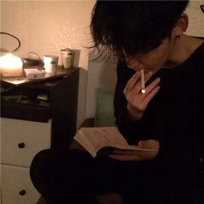 个性男生抽烟霸气头像图片