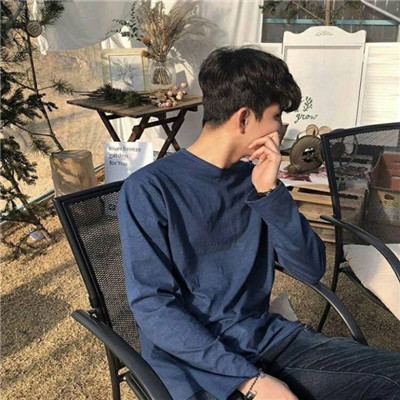 帅气超酷男生头像戴墨镜