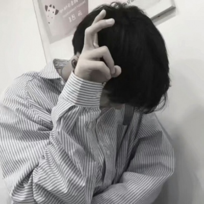 qq男生头像伤感孤独落寞