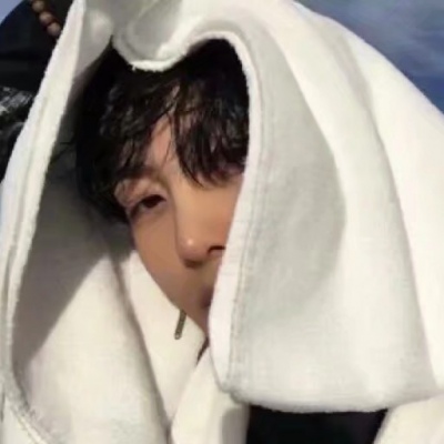 qq男生头像伤感孤独落寞