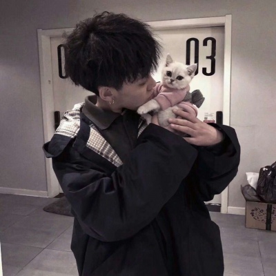 qq男生头像伤感孤独落寞