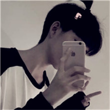 剪刀手男生头像