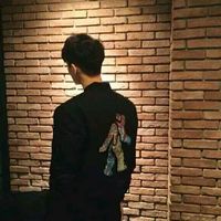 忧郁系陌陌男生背影头像高清大图
