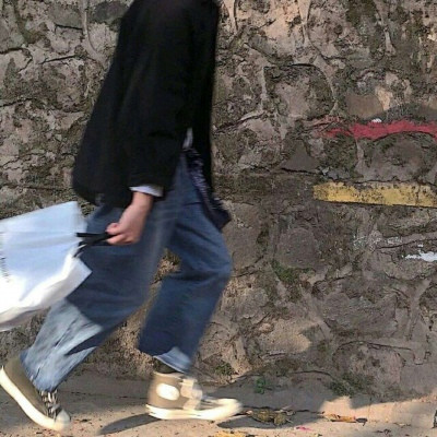 微信男生头像伤感霸气