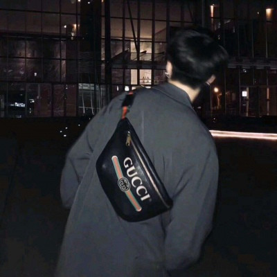 微信男生头像伤感霸气