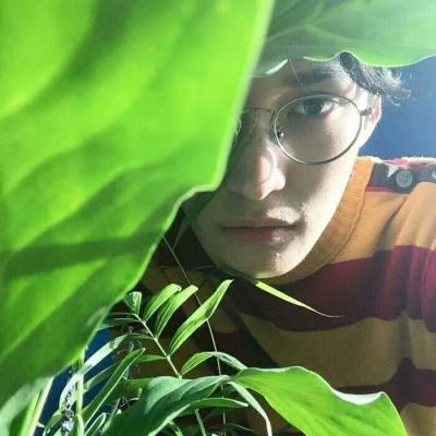最火爆的微信头像霸气欧美男