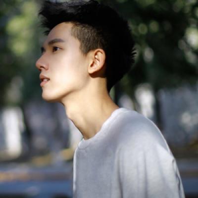 微信帅哥头像清新帅气有个性