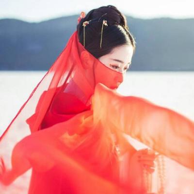 带来好运的红衣女生真人古风微信头像