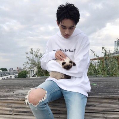 超帅显成熟的男生微信头像大全