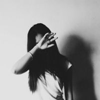 黑白女生微信头像大全