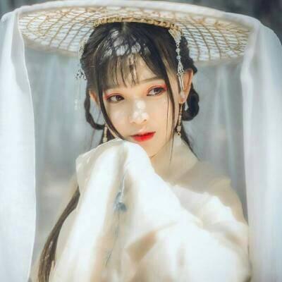 简单好看的女生微信古风头像