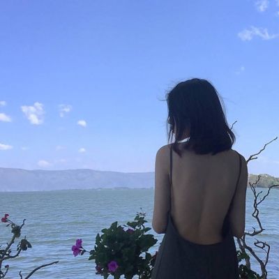 微信霸气头像女生背影最新