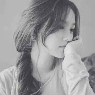 微信头像长发美女侧面最新