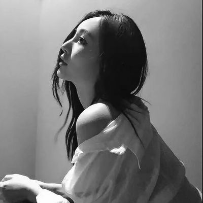微信头像长发美女侧面最新