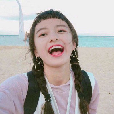 微信头像海边美女侧影最新