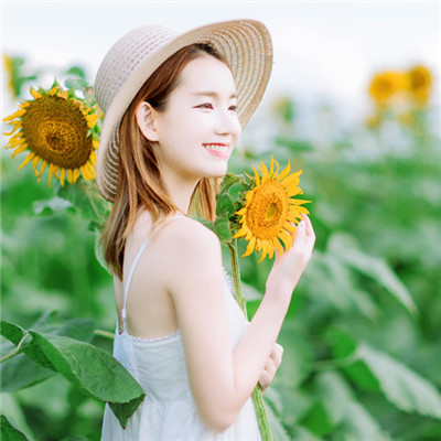 积极阳光正能量的微信头像女