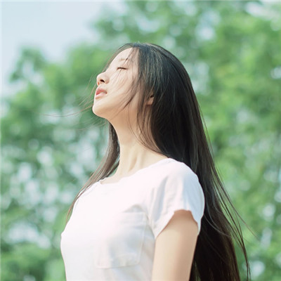 积极阳光正能量的微信头像女