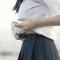 对爱情洒脱的女生微信头像