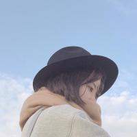 对爱情洒脱的女生微信头像
