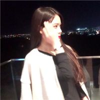 对爱情洒脱的女生微信头像