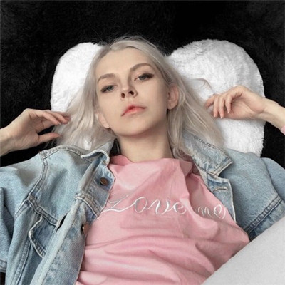欧美女生微信头像霸气又可爱