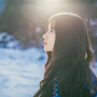 简单又好看的女生微信头像侧脸大全